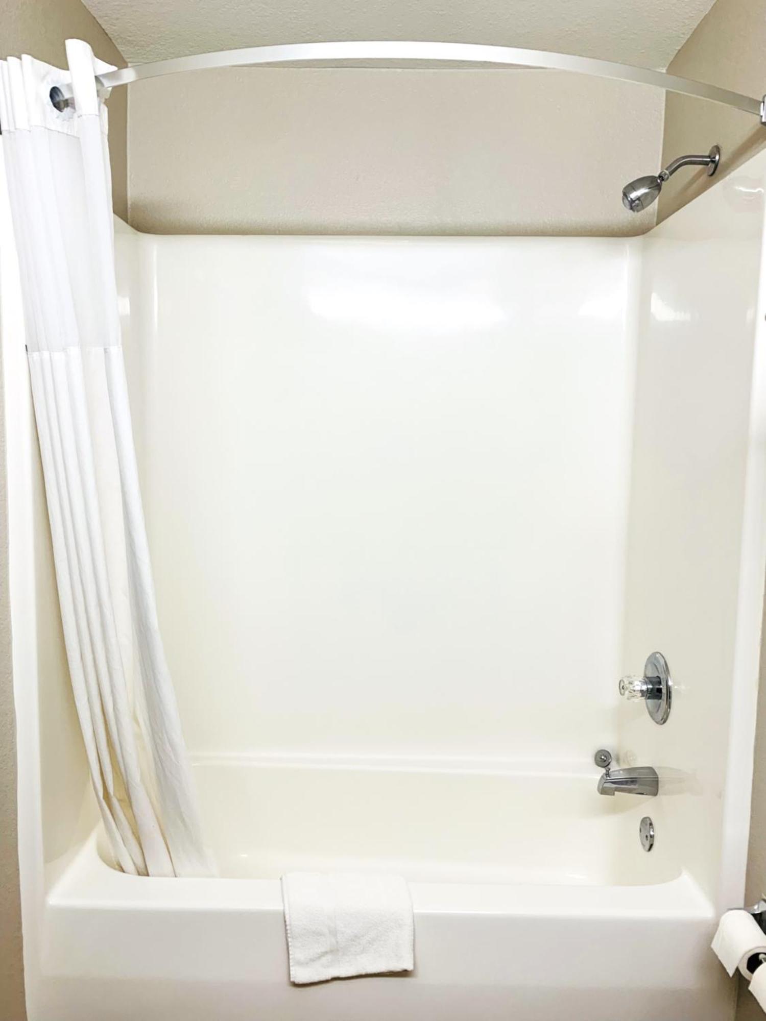 Days Inn & Suites By Wyndham Wynne Экстерьер фото