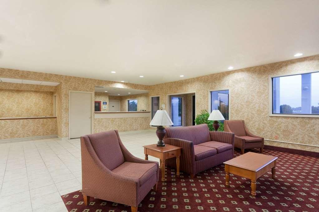 Days Inn & Suites By Wyndham Wynne Интерьер фото